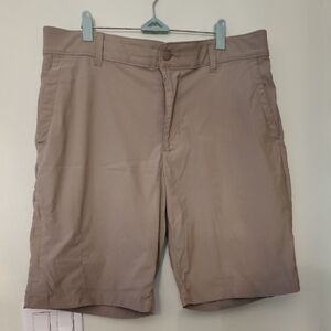 NWOT George Men's Beige Shorts Zipper Pockets